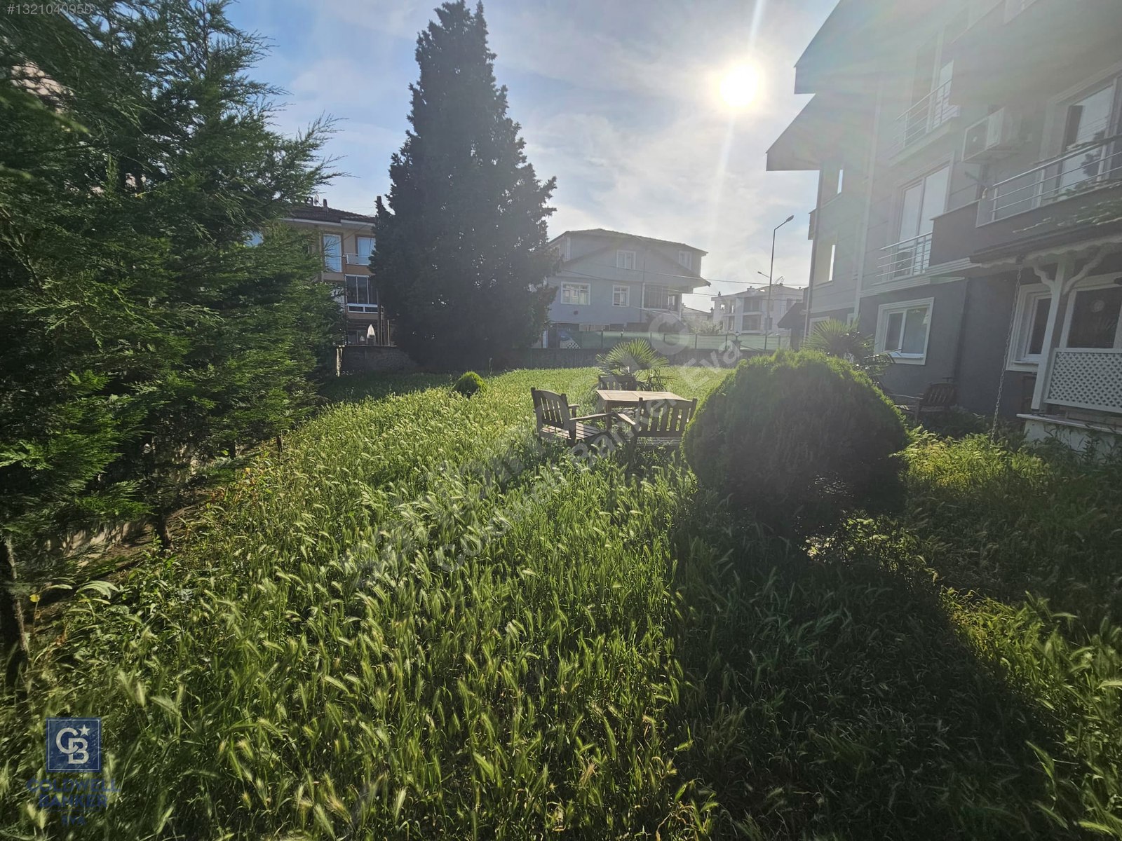 Serdivan'da Bahçe Keyfi,Site İçi,150 m² Geniş 3+1 Bahçe Dubleks görsel 1