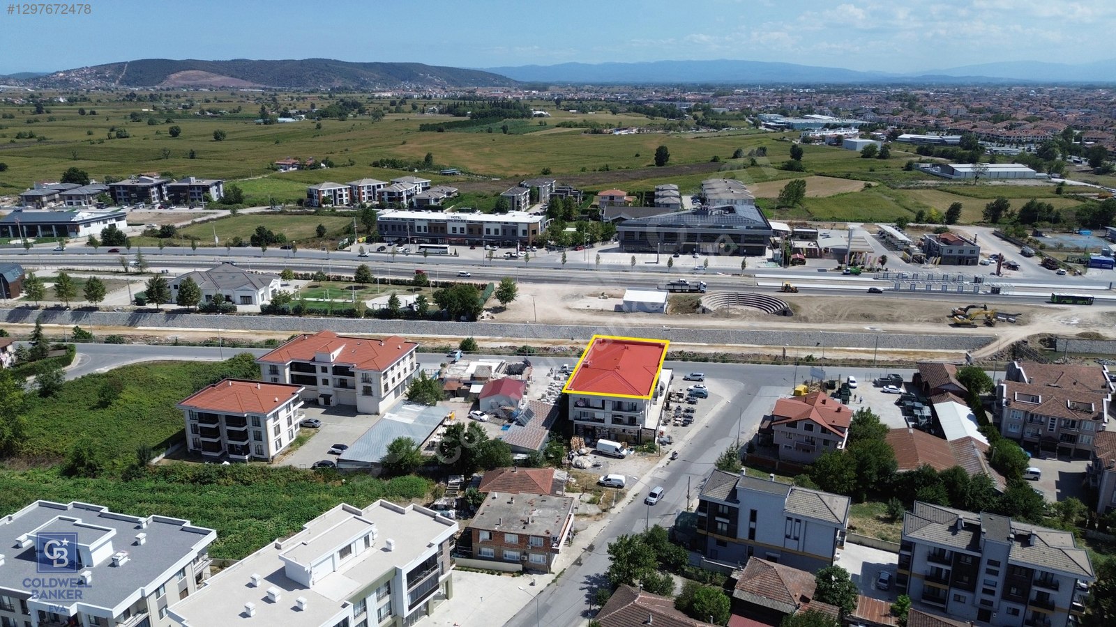 Serdivan Yazlıkta 1.100m2 Kiracılı Dükkan görsel 4